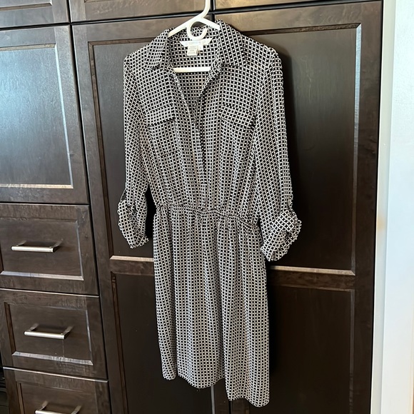 Studio M Dresses & Skirts - Dress button top ladies size large